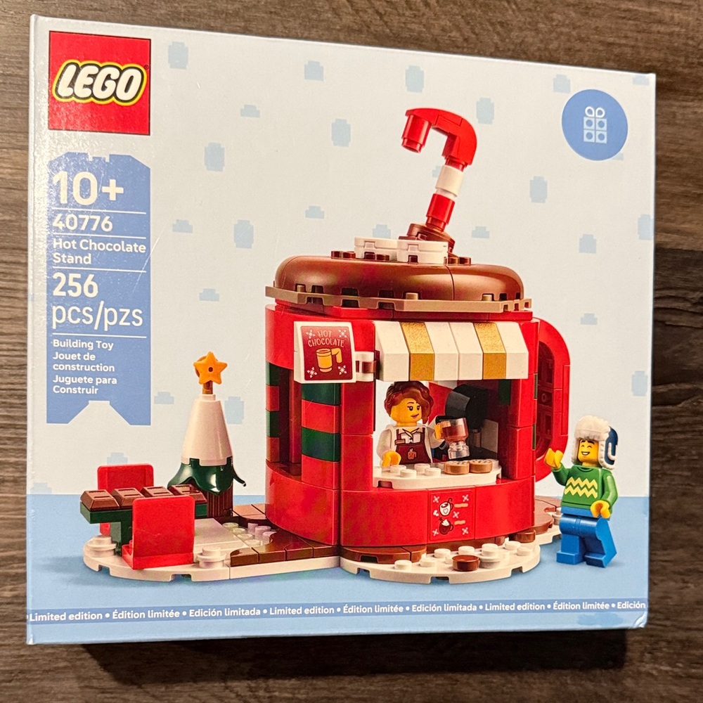 LEGO Hot Chocolate Stand (40776)
256 pieces Limited Edition.